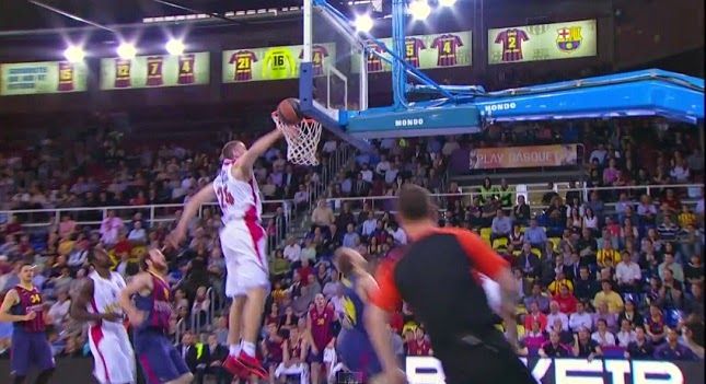 RedTheos24: Στο Top 5 η τάπα του Ματ και το μαγικό του Χουέρτα... Top 5, Places To Visit, Basketball Court, Wrestling, Visiting, Lucha Libre