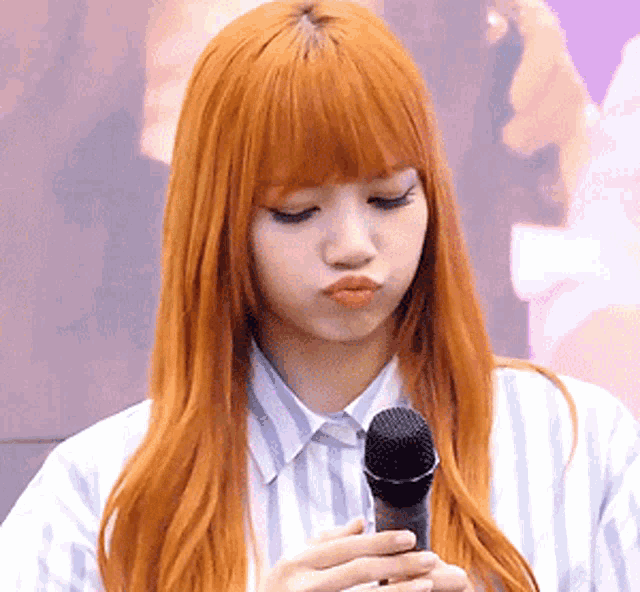 Blackpink Lisa GIF - Blackpink Lisa Pout - Descubre ... en 2020 | Blackpink lisa, Blackpink, Lisa blackpink fondo de pantalla