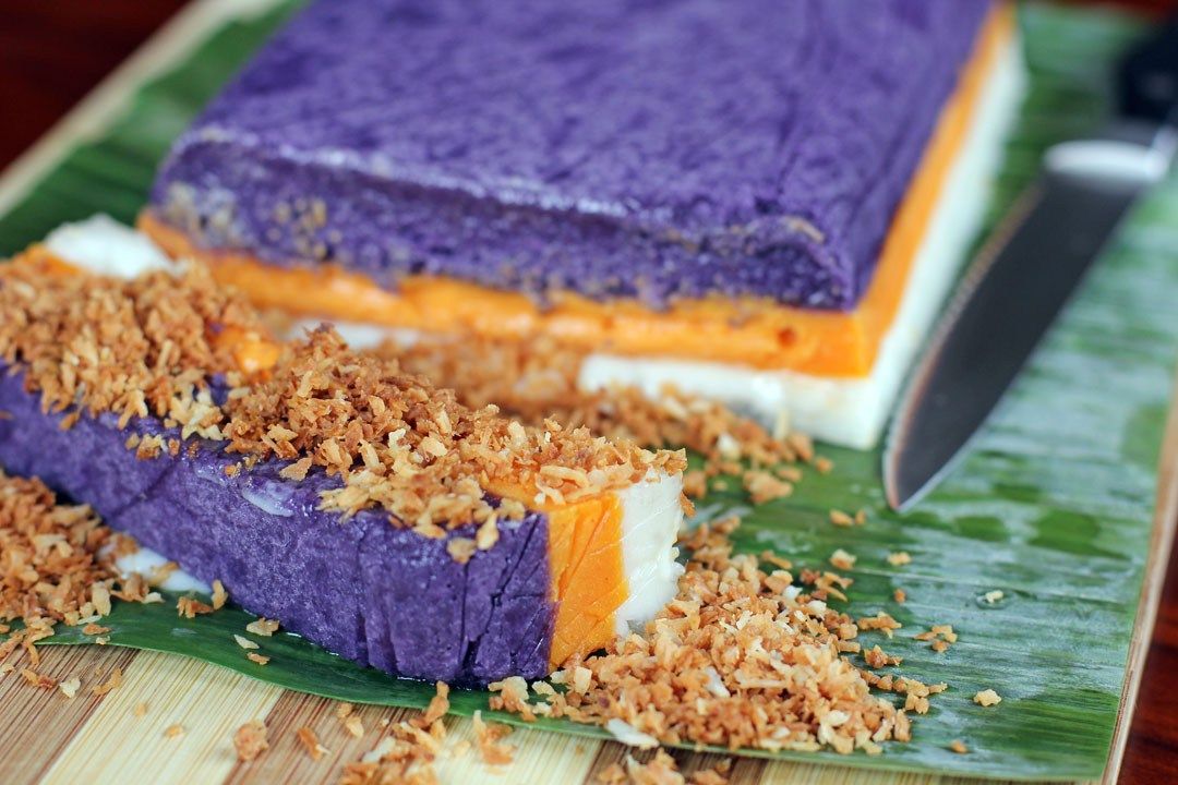 Sapin Sapin 3 Layer Sweet Rice Cake With Ube Purple Yam Top With Latik Filipino Desserts Desserts Rice Cakes