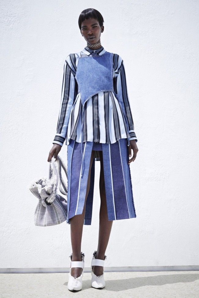 A Dozen Amazing Denim Looks From the Resort 2016 Collections Mode Inspo, Mode Inspiration, Fashion Week, Fashion Show, Fashion Trends, Fashion Models, Denim Fashion, Fashion Outfits, Womens Fashion