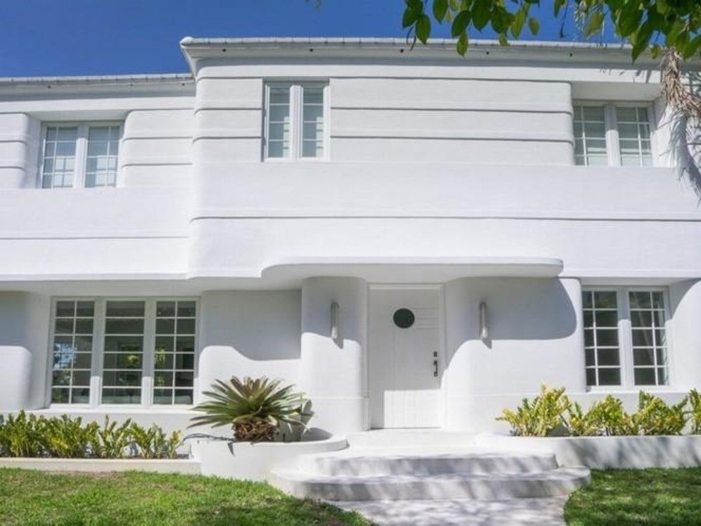 miami south beach luxury art deco apartments built in 1937 this wonderfully well preserved art deco house was designed by architect robert e collins who also the tower art deco heaven miami beach wants 435 million estate homes miami south beach luxury art deco apartments built in 1937 this wonderfully well preserved art deco house was designed by architect robert e collins who also the tower art deco heaven miami beach wants 435 million estate homes
