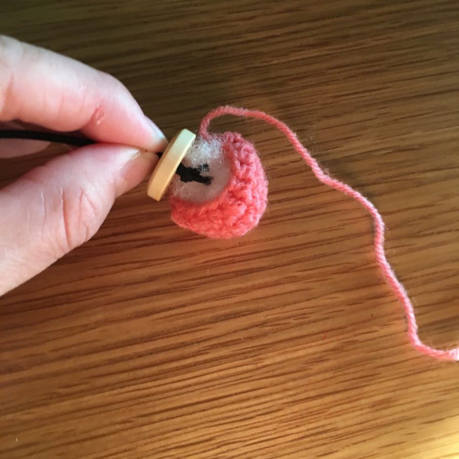 無料編み図 2つ穴ボタンのヘアゴム ドイリーの編み図とかぎ針編み雑貨 Crochetart Hime Hima 編み 図 子供 ヘアゴム ハンドメイド 作り方 かぎ針編み 花 ヘアゴム 無料編み図 2つ穴ボタンのヘアゴム ドイリーの編み図とかぎ針編み雑貨 Crochetart Hime Hima 編み 図 子供 ヘアゴム ハンドメイド 作り方 かぎ針編み 花 ヘアゴム
