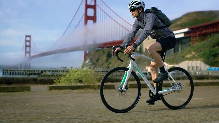 #Schwinn Men's Phocus 1600 is a high-performance road racer that will give you an advantage on every curve of the #road. It is affordable for every bike chooser. Road Bicycle, Road Bikes, Bike Ride, Racing Bike, Road Racing, Dirt Bikes, Motorcycle, Mountain Bike Shoes, Mountain Biking