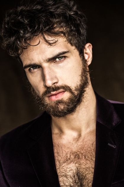A Man With Much To Teach The World About Body Hair Grooming For