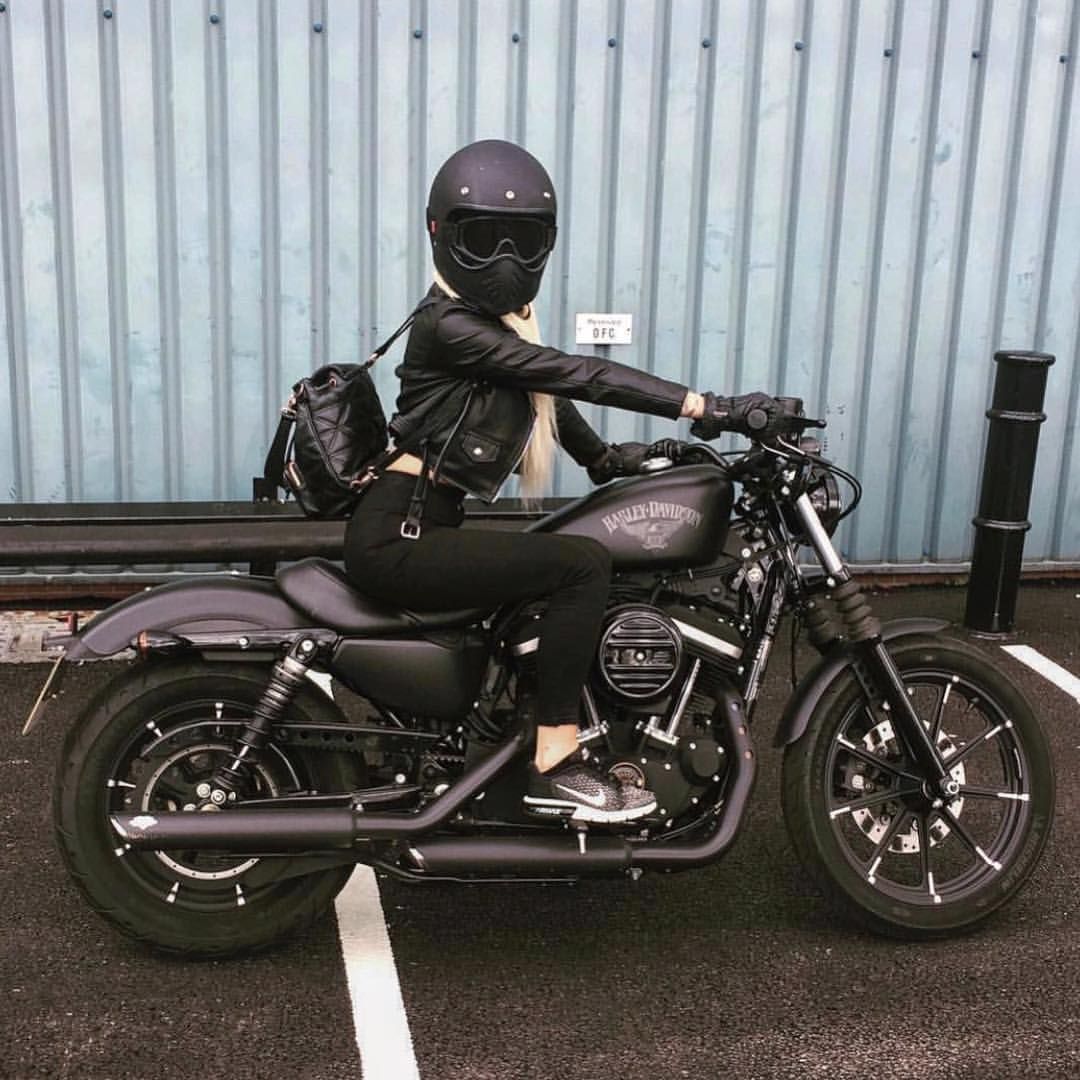 THUNDER⚡️DOLLS | @thunderdolls | Tag #thunderdolls | ⛽️ Fueled by @rebelsocial | Featured Ride Motos Harley Davidson, Harley Davidson Street Glide, Harley Davidson Women, Scrambler Motorcycle, Motorcycle Helmets, Honda Motorcycles, Indian Motorcycle, Kids Motorcycle, Motorcycle Jackets