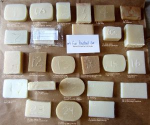 How to formulate the perfect soap for you. Secrets to the right oil combination for lather, hardness, and conditioning. Soap Making Recipes, Homemade Soap Recipes, Homemade Bath Products, Diy Natural Products, Natural Soaps, Homemade Paint, Homemade Beauty, Diy Beauty, Homemade Face