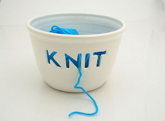 Knit wool bowl Knitting Bowl, Knitting Yarn, Knitting Patterns, Knitting Notions, Knitting Supplies, Knitting Projects, Yarn Crafts, Diy And Crafts, Diy Tricotin