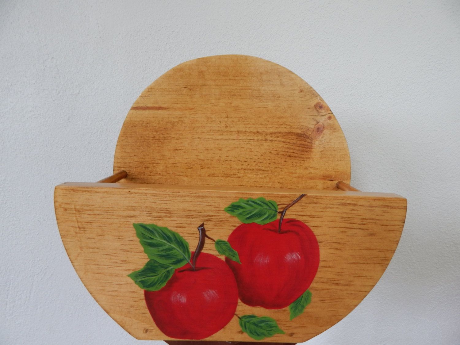 Paper Plate Holder Apple Decor