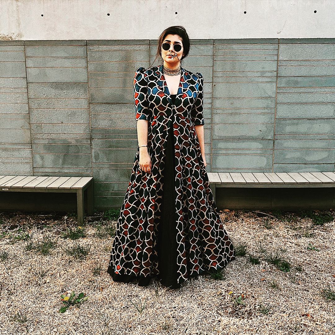 Take a tip from ridaislam in her favorite kyraandvir set