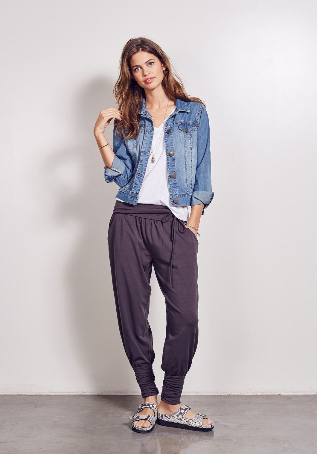 21  Winter outfits with harem pants 