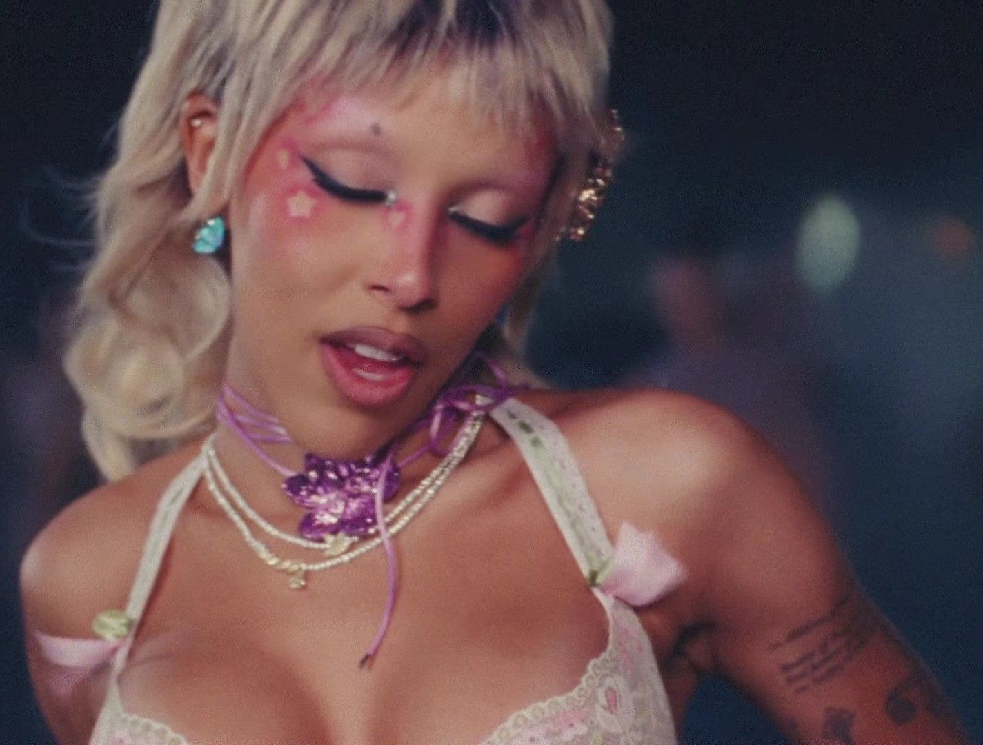 Doja Cat Agora Hills | Concert looks, Iconic women, Celebrities