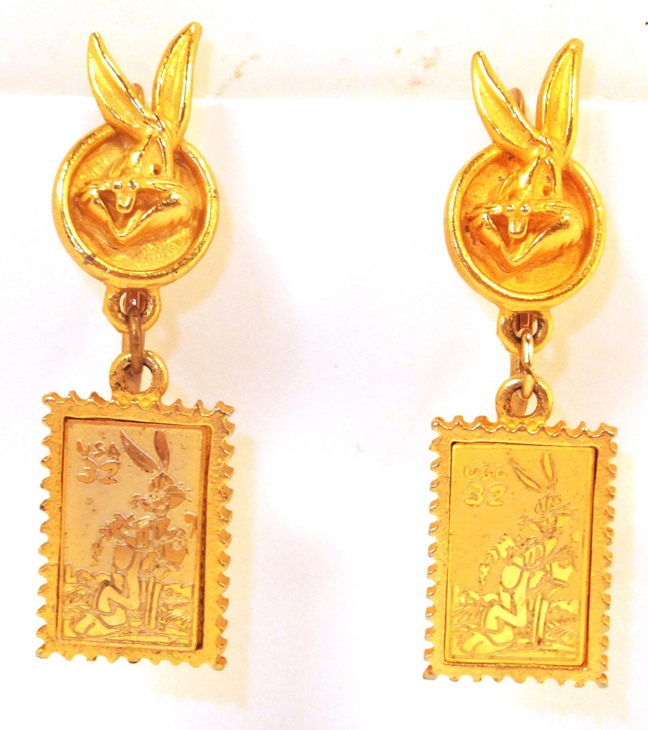 Clearance Vintage Usa Collectible 1997 Warner Brothers Looney Etsy Jewelry Finding Earings Piercings Etsy Jewelry