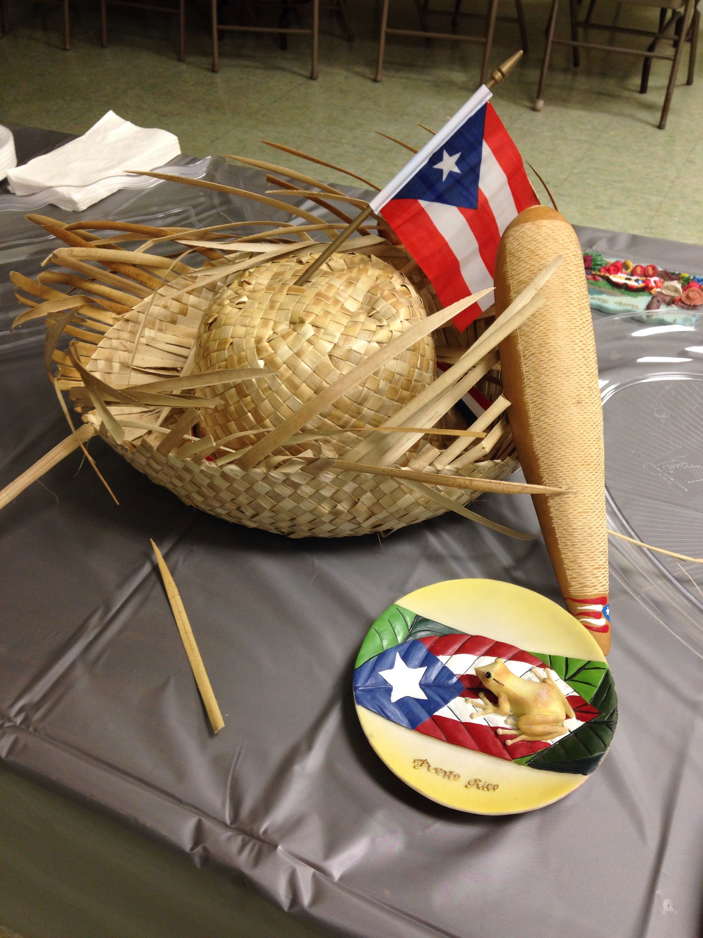 Decor On Tables Puerto Ricans Hawaii Birthday Party Birthday Dinners Decor On Tables Puerto Ricans Hawaii Birthday Party Birthday Dinners
