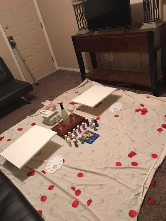 Vardagsromantik! 20 enkla och romantiska saker du kan gra fr din partner Bjud din partner p en regelrtt dejt d ni (ven om ni bor Lgg lite extra krut p upplggningen och vrm p maten medan din partner sjunker Vardagsromantik! 20 enkla och romantiska saker du kan gra