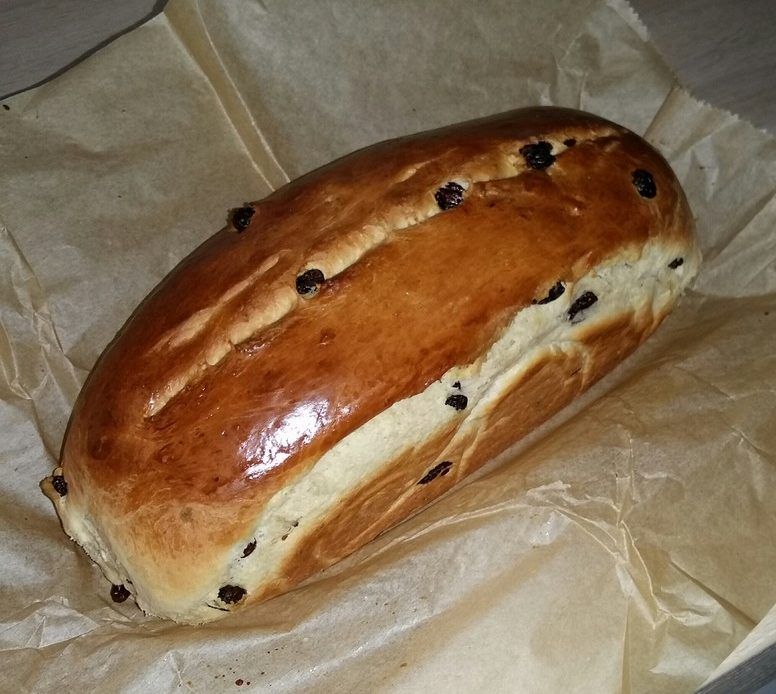 eine gefettete Brotback- oder große Kastenkuchenform geben.