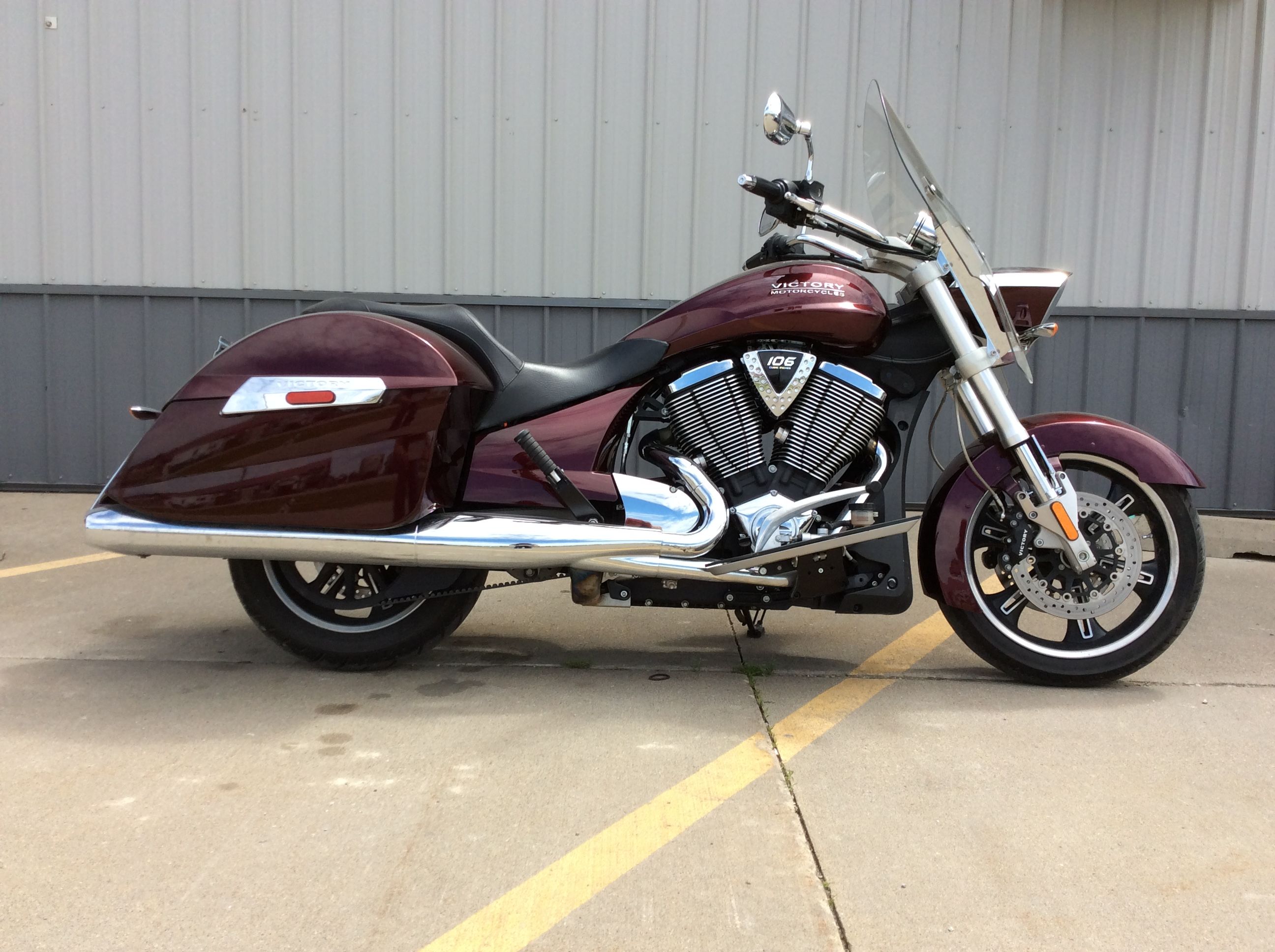2010 Victory Crossroads Demo Bike In Midnight Cherry Victory