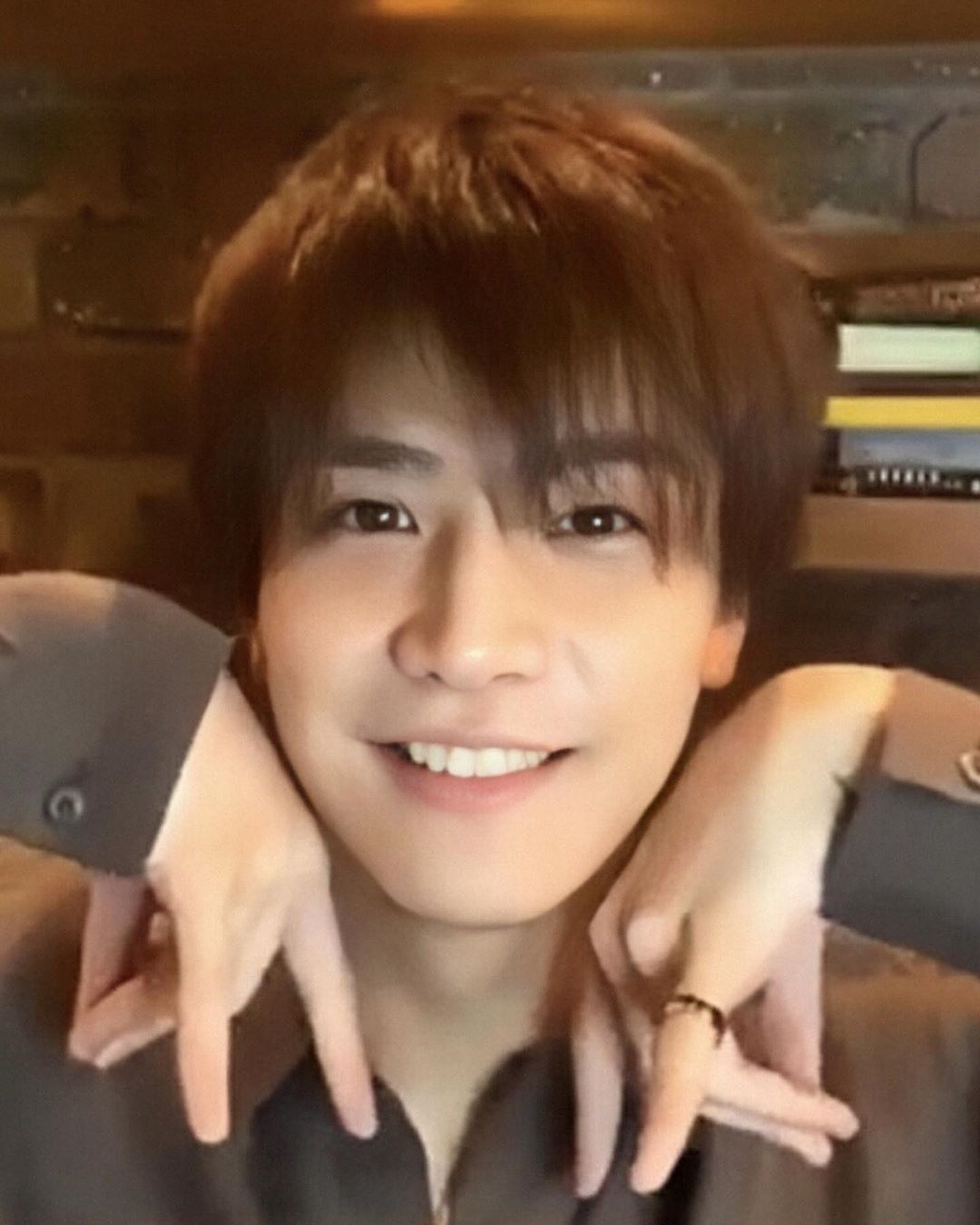 Pin On Jpop Jrock Pin On Jpop Jrock