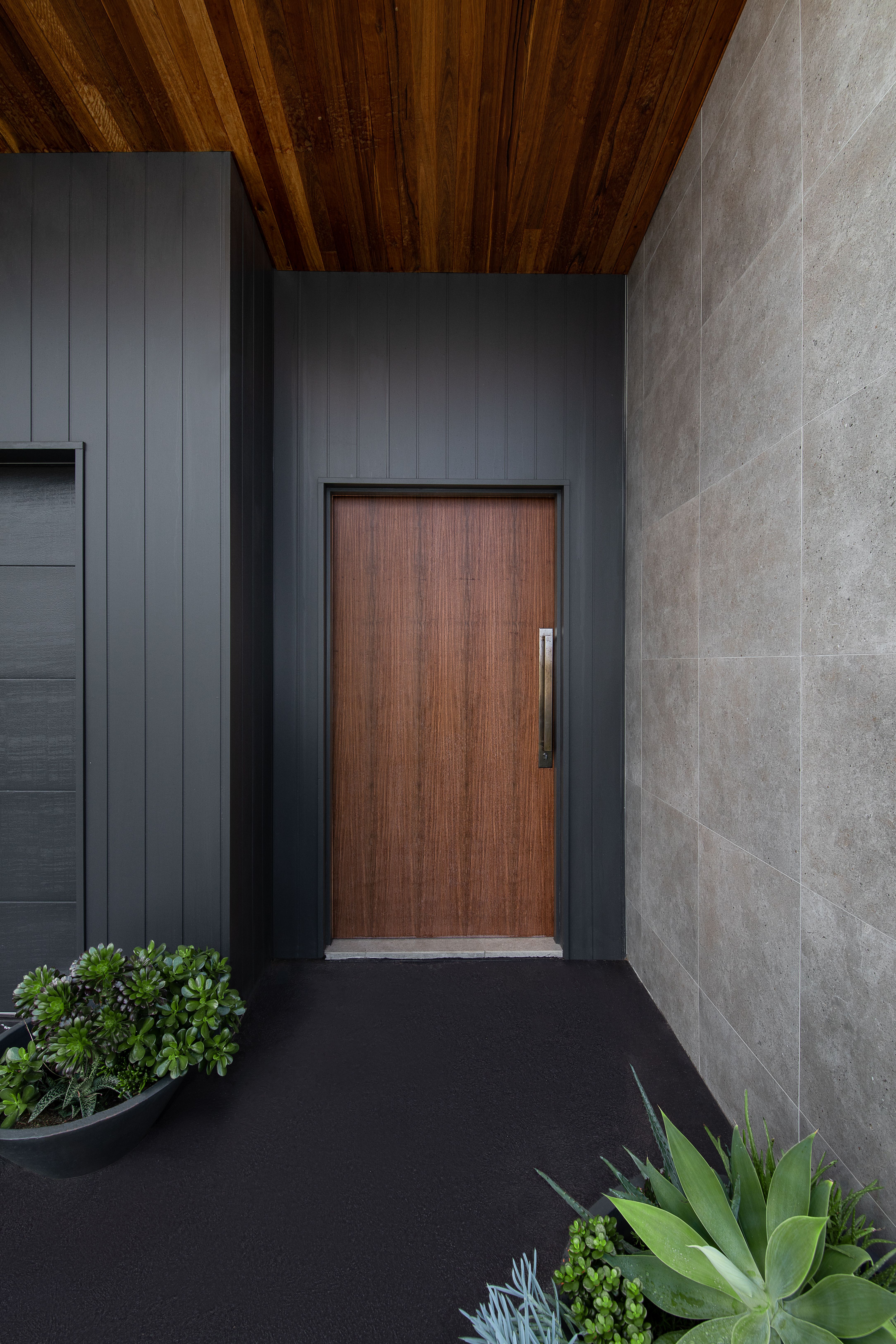 Wood Windows Modern Entry Architecture Japanese Trash Masculine Design Inspiration Door Design Wooden Door Entrance Modern Townhouse