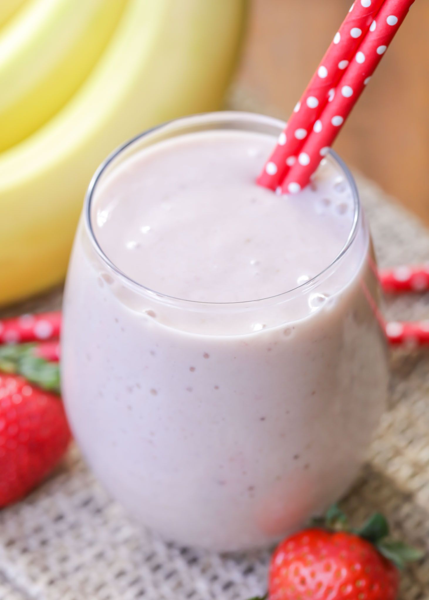 Strawberry Banana Smoothie #strawberrybananasmoothie Strawberry Banana Smoothie #strawberrybananasmoothie