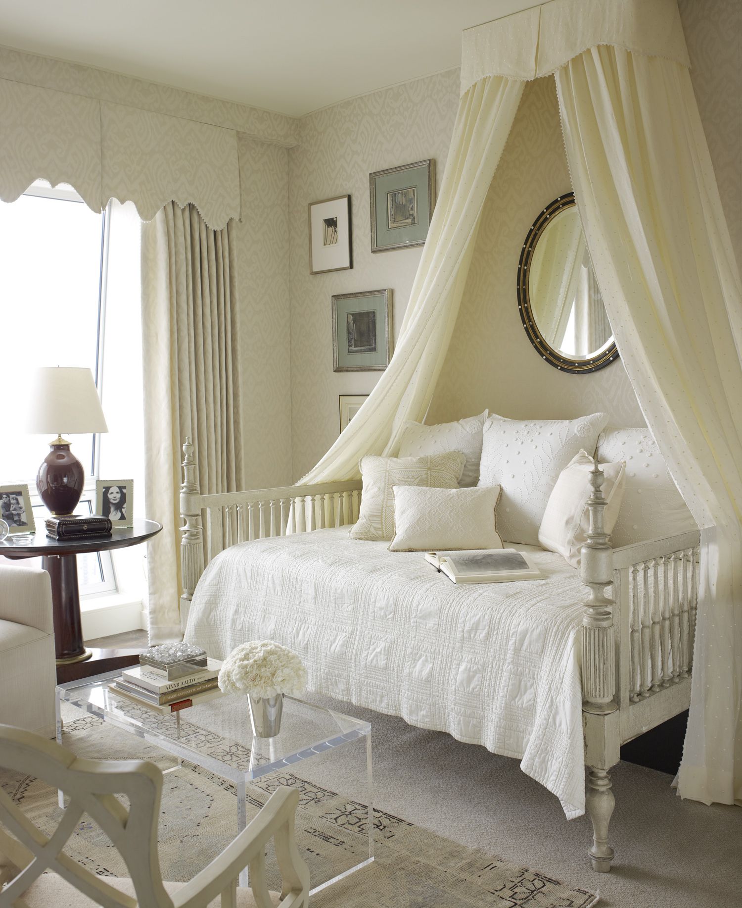 great setup for an extra room canopy bed diy classic bedroom design classic bedroom rooms to go king canopy bed on great setup for an extra room canopy bed diy classic bedroom design classic bedroom canopy bed diy