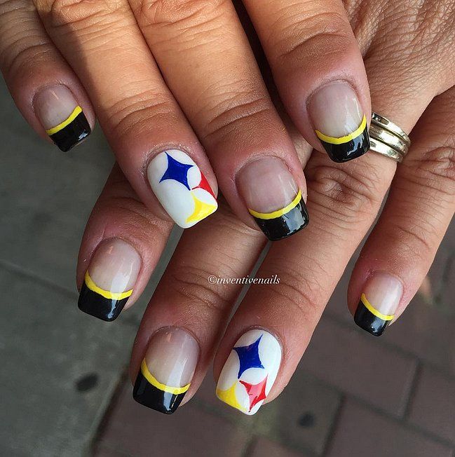 30 Super Bowl Nail Art Ideas That Are Major Wins 30 Super Bowl Nail Art Ideas That Are Major Wins