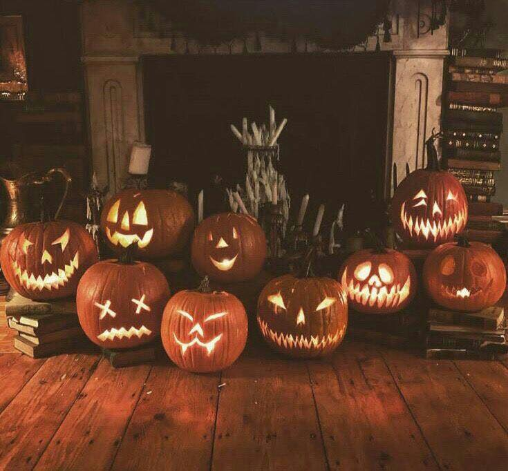 Pin by Shadow Selig on Jacko'Lantern Pumpkin carving, Autumn cozy, Halloween aesthetic decor