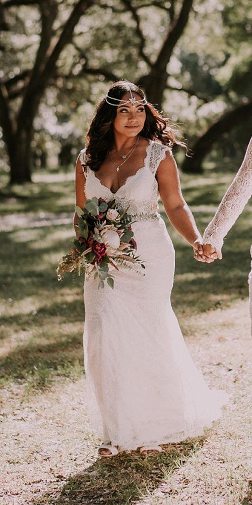 18 Lace Plus Size Wedding Dresses | Wedding Dresses Guide | Plus