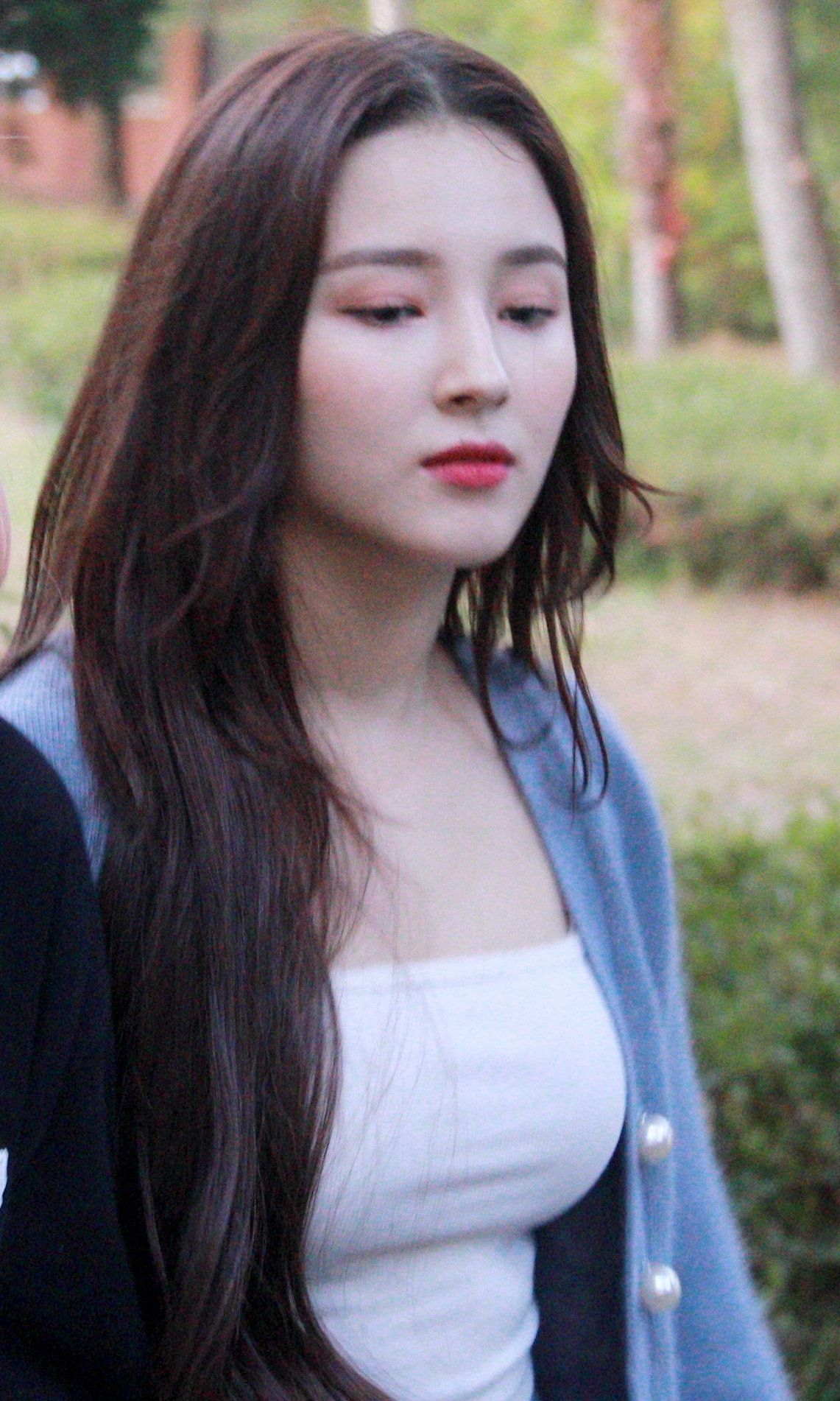 191019 momoland nancy selebritas mode wanita wanita 191019 momoland nancy selebritas mode wanita wanita