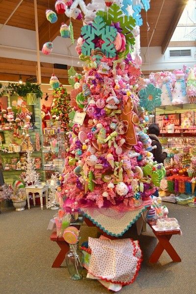 Around The Sound Wight S Wonderland Of Christmas Cute Vespa Katespadeny Ridecolorfully In The Winter I Go Out With Friends And Family To This Locally Famous That Has Awesome Decorations