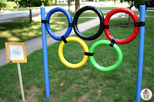 15+ awesome DIY, off-grid backyard games to play -- I can't wait to try them out with my family! Camping Activites For Kids, Summer Camp Activities, Summer Games, Camping Games, Summer Kids, Summer Plan, Summer Olympics Party, Kids Olympics, Olympics Activities