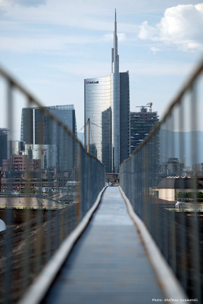 Unicredit Tower The Headquarters Of Unicredit Bank The Unicredit Tower Is Italy S New Tallest Building Skyscraper Building Tower Building