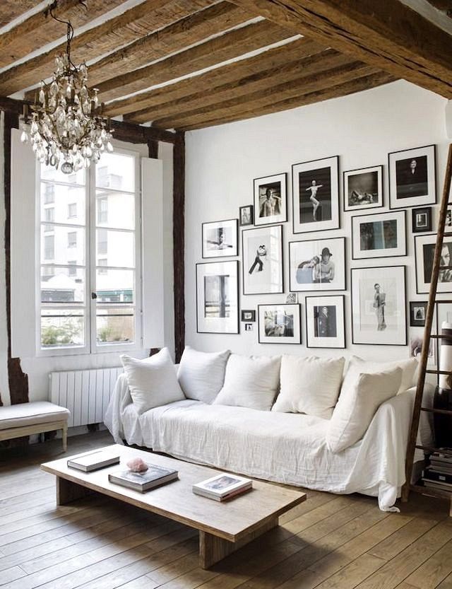 This Striking Home In The Tres Chic Parisian Arrondissement Le Marais Fuses Modernity With Rustic Glamour Sparkling Vintage Chandelier And Contemporary This Striking Home In The Tres Chic Parisian Arrondissement Le Marais Fuses Modernity With Rustic Glamour Sparkling Vintage Chandelier And Contemporary