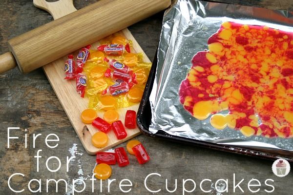 Fire Decoration for Cupcakes Campfire Cupcakes, Campfire Cake, Campfire Party, Bonfire Party, Campout Party, Camping Birthday Party, Birthday Ideas, Boy Scout Cake, Chefs