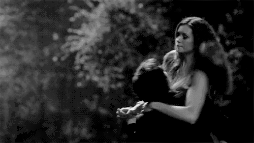 La vida de las tres amigas: Megan, Isabella y Lissa cambia por comple… #novelajuvenil # Novela Juvenil # amreading # books # wattpad Delena, Tvd, Dancing Aesthetic, In Aesthetic, Dancing Gif, Couple Dancing, Gif Dance, West Side Story, Vampire Diaries Quotes