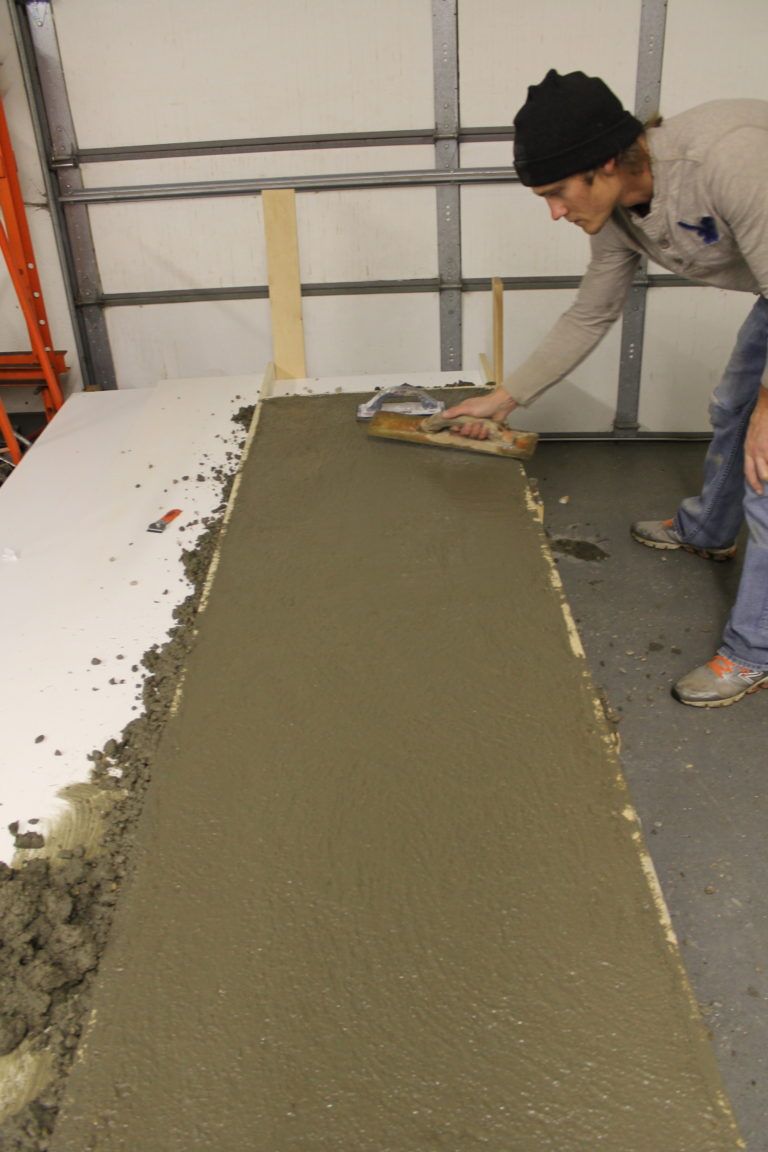 How To Make Concrete Countertops With Images Making Concrete