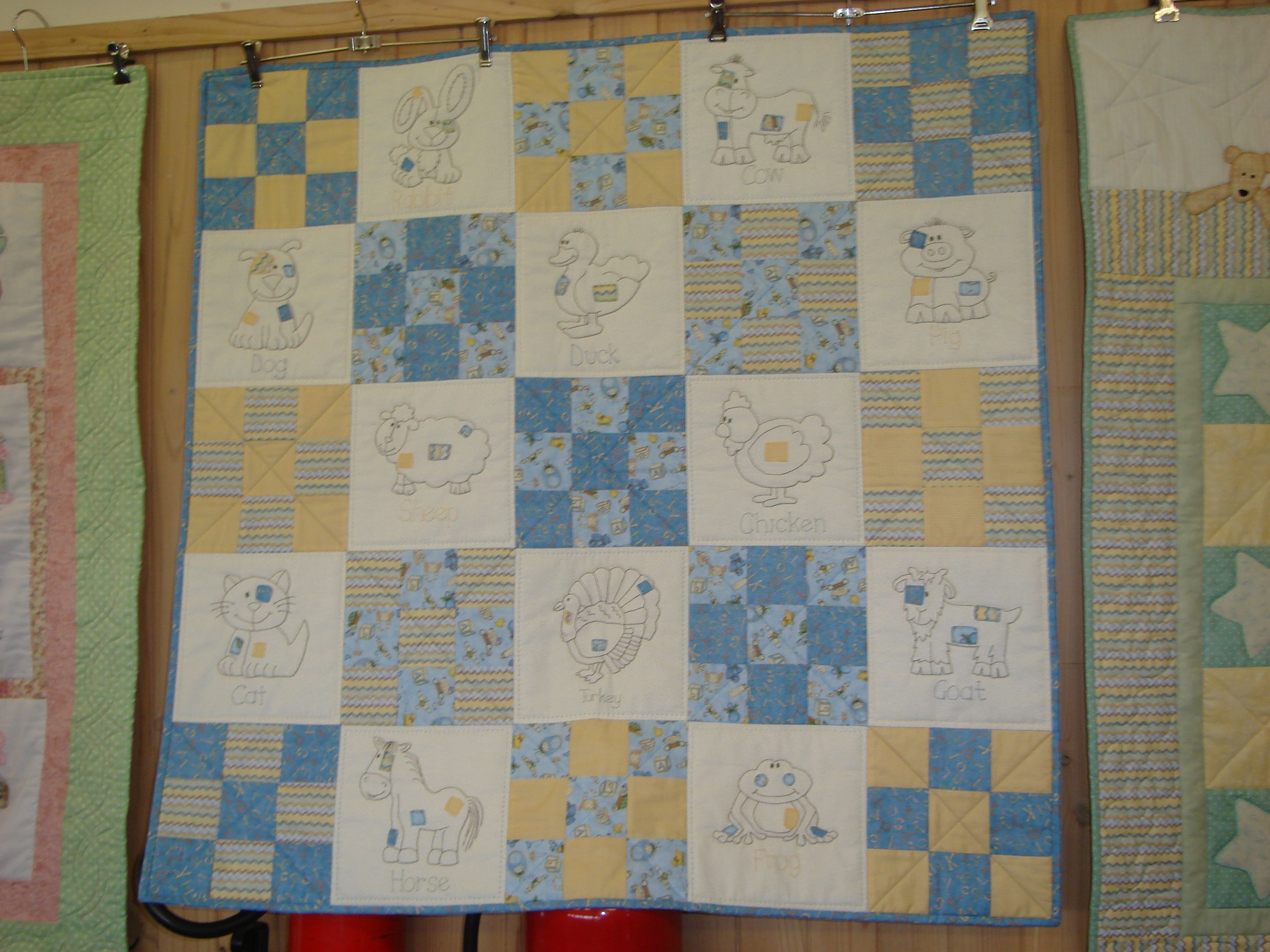 'Farmyard Animals' Baby stitchery quilt | Quilts, Baby quilts, Farm yard