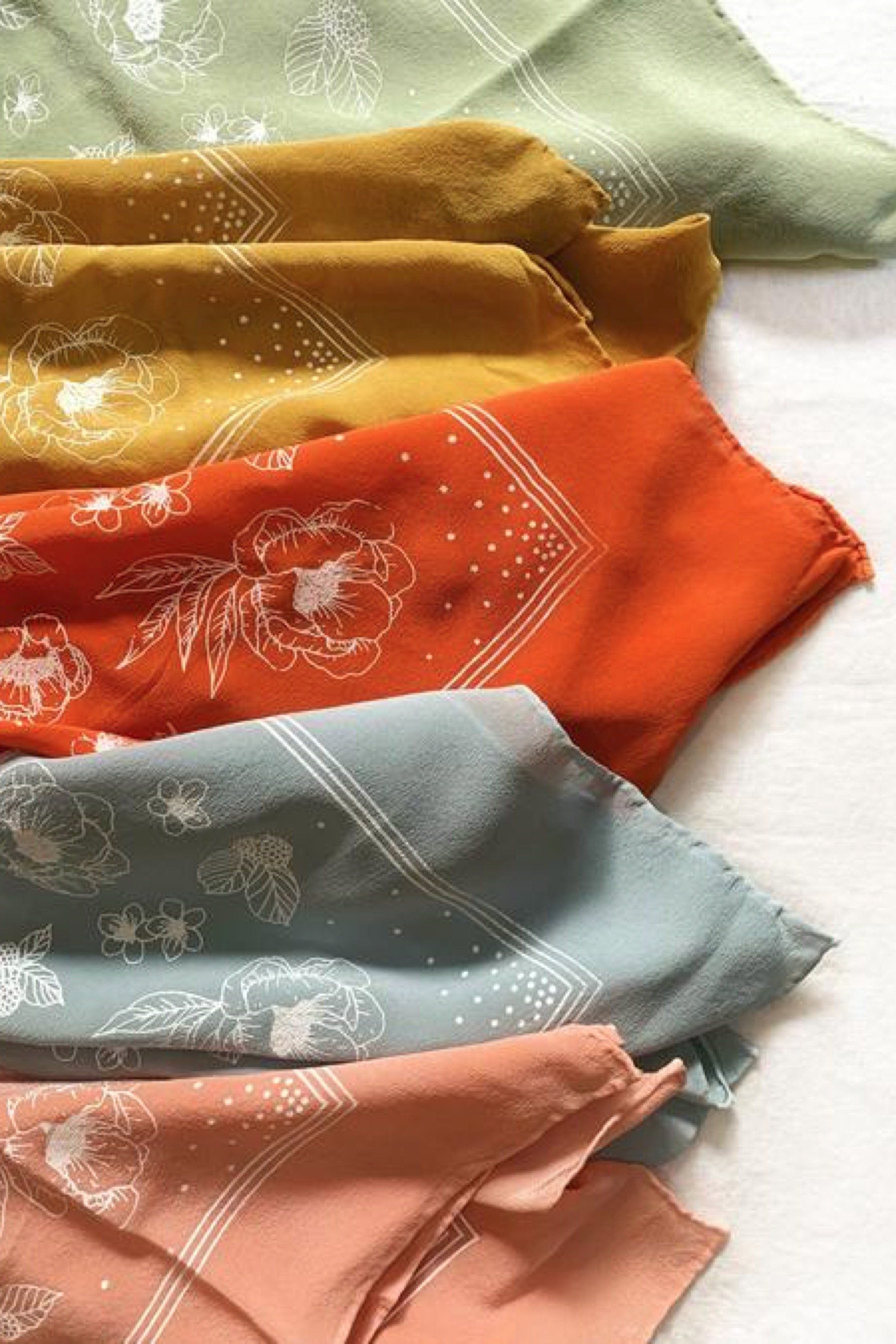 Screenprinted Silk Bandana Bandana Sac Stili Moda Kombinleri Stil