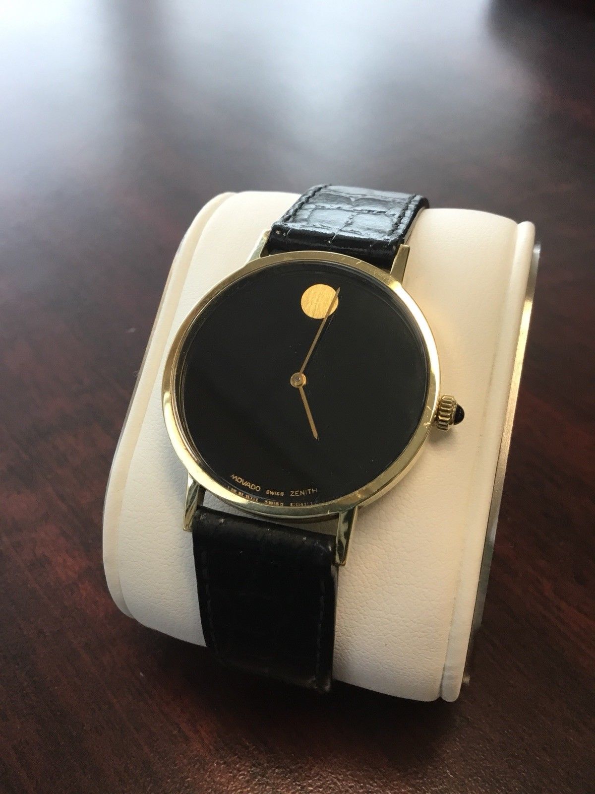 Very Rare 1970s Vintage Movado Mid Sized Museum Style Watch With Mechanical Zenith Movement In Working Condition 14kt Gol 14kt Gold Fashion Watches Gold Watch