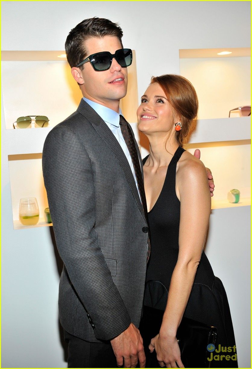 Holland Roden & Max Carver at Teen Vogue's Young Hollywood Party 2014! Carver Twins, Max Carver, Aiden Teen Wolf, Teen Wolf Cast, Max And Charlie Carver, Teen Wolf Funny, Wolf Love, Lydia Martin, Hollywood Party