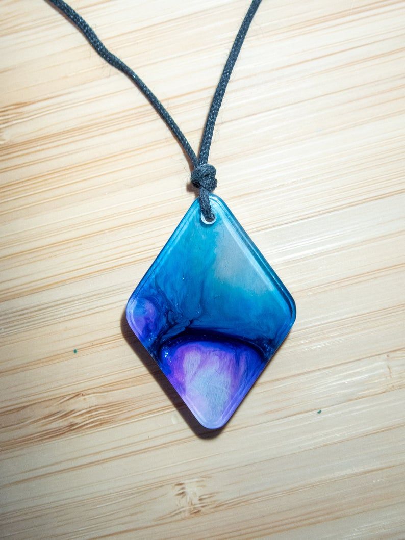 Simplicity Epoxy Resin Necklace with Salvaged Beads