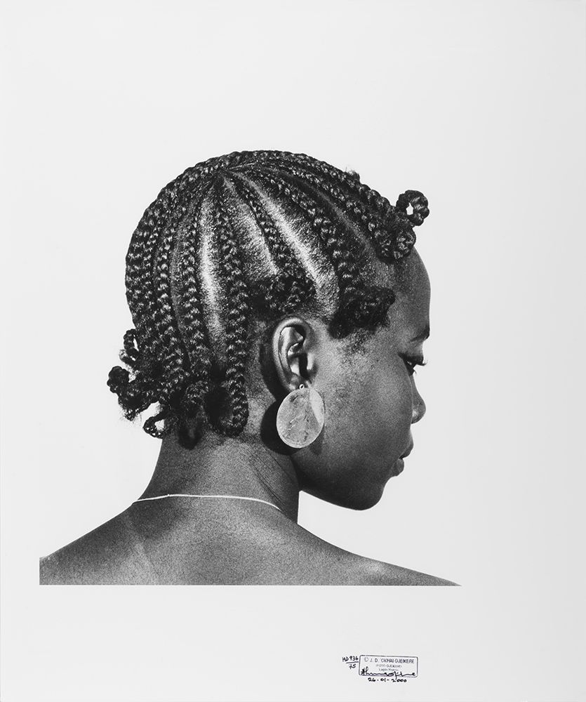 Koroba, 1975 | J.D. 'Okhai Ojeikere | African braids hairstyles pictures, African hairstyles, Hair styles