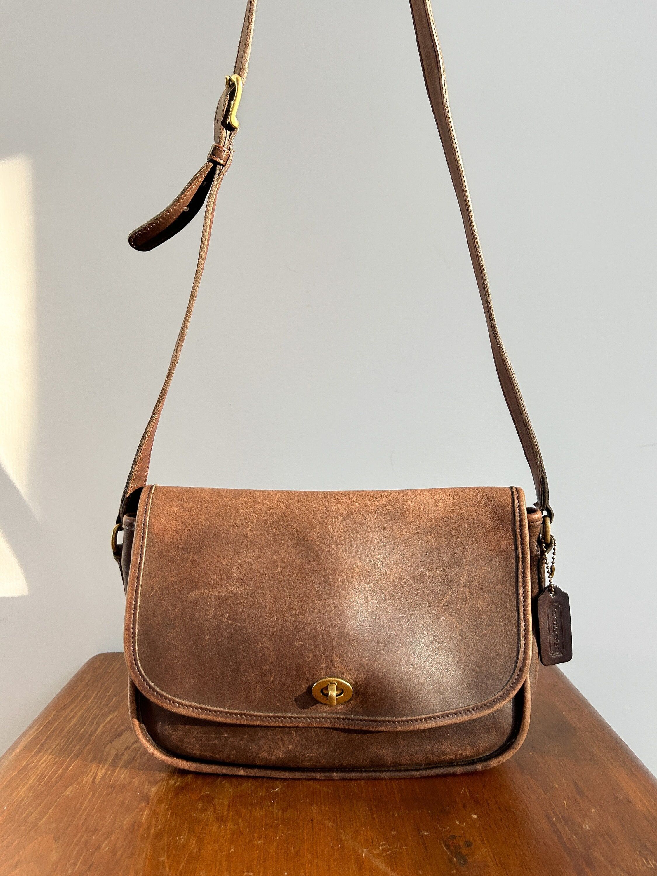 80 s Coach City Bag Brown Leather Purse 9790