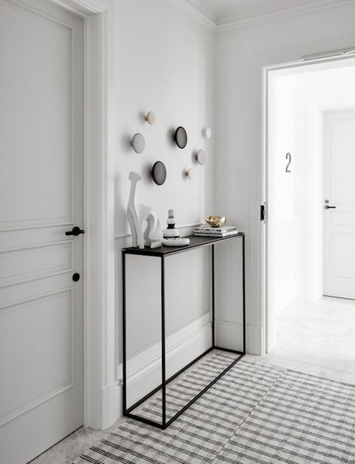 Kastje voor de hal | Hallway furniture, Home decor,