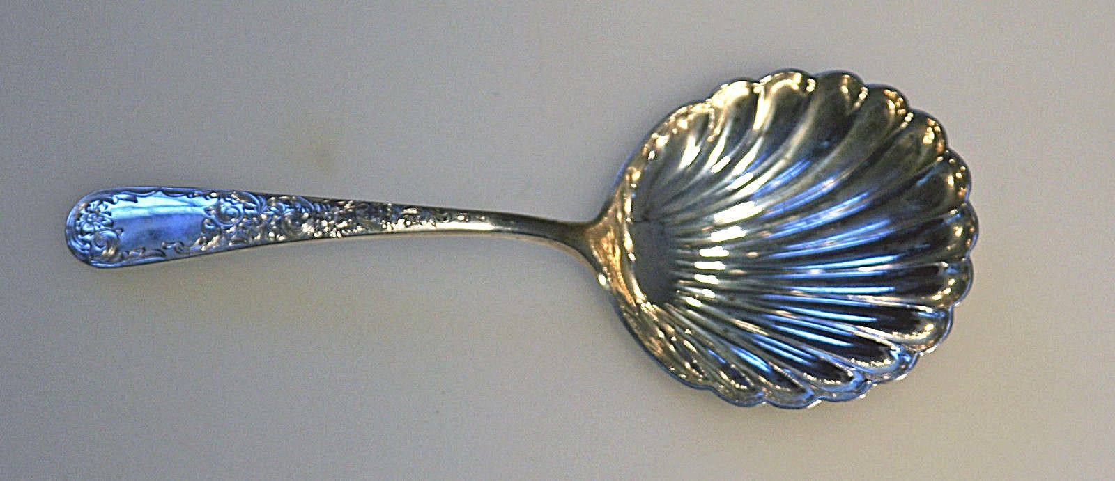 KIRK /& SON OLD MARYLAND ENGRAVED STERLING SILVER TEASPOON S VERY GOOD