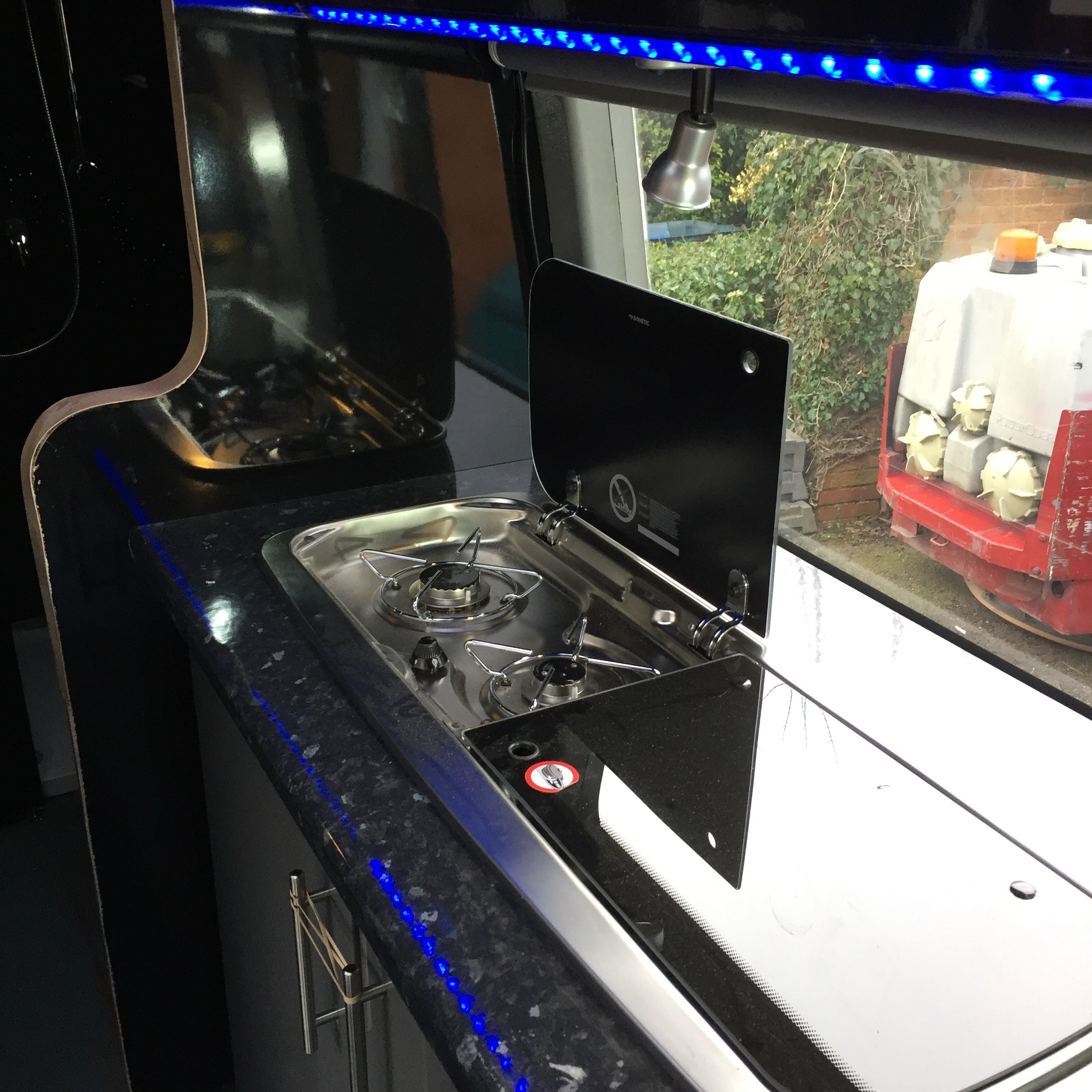 24+ Minimalist Campervan Kitchen Appliances PNG - Desain Interior Exterior