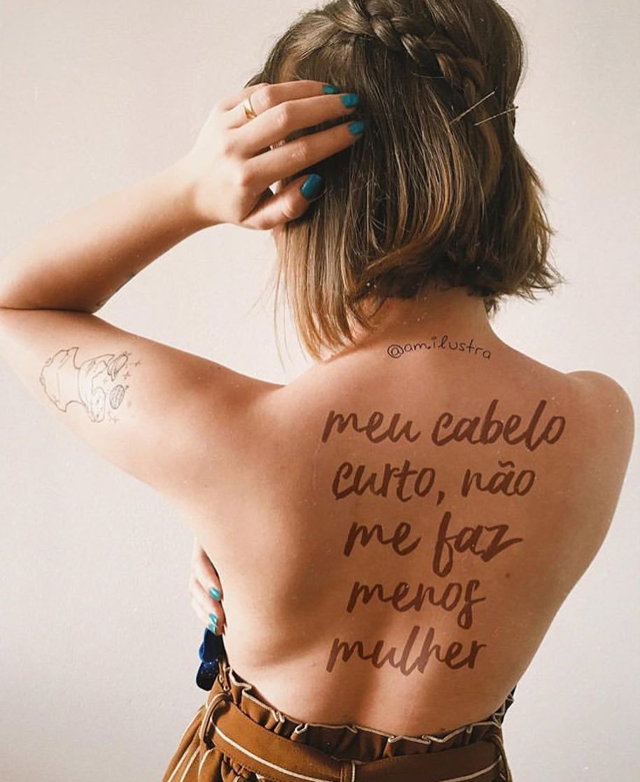 30 lindas frases de cabelo para legendas e posts nas redes sociais