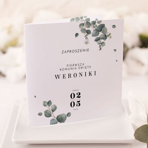 #Personalizowanezaproszenie z kolekcji Świeży Eukaliptus to piękna forma poinformowania najbliższych o zbliżającej się uroczystości #zaproszenie #komuniaświęta #komunijnezaproszenia Level Up, Wedding Designs, Overlays, Web Design, Planner, Place Card Holders, Invitations, Cards, Print