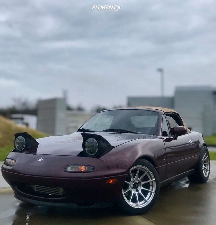 Flush 1995 Mazda MX-5 Miata with 15x9 Advanti Racing Storm S1 & Federal