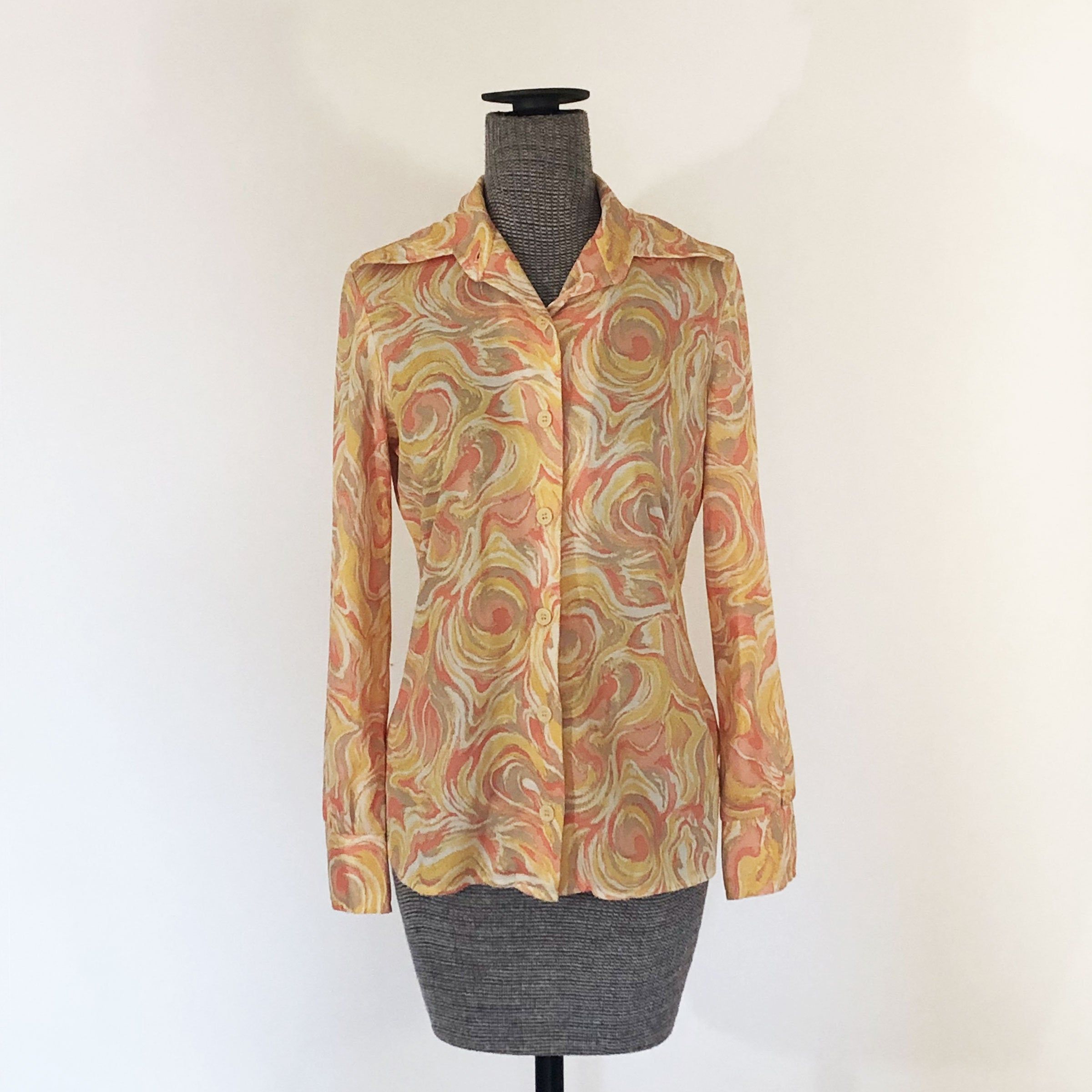 Vintage 1970/'s Sears Size Large Womens Button Down Long Sleeve Top With Butterfly Collar White Red And Black Box Design All Over Print EUC