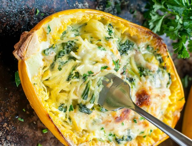 Courge Spaghetti Aux Epinards Et Chevre Frais Recette Automnale Recette Recettes De Cuisine Courge Spaghetti Recette Courge